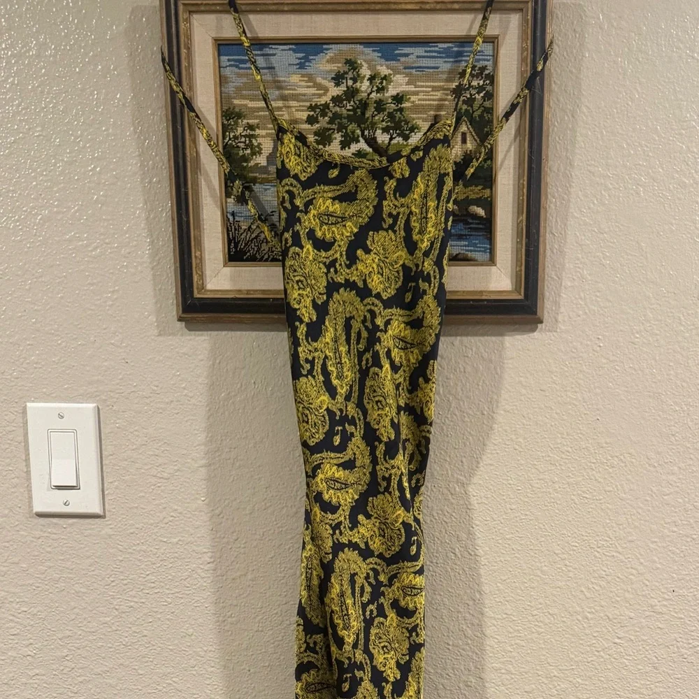 RESA VIDA DRESS - Picture 2 of 6